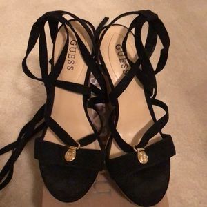 Wedge Guess sandals